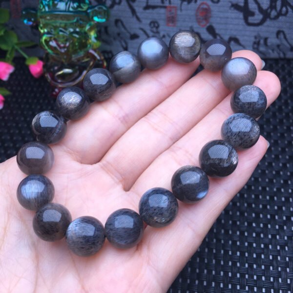 Black backbone single loop bracelet