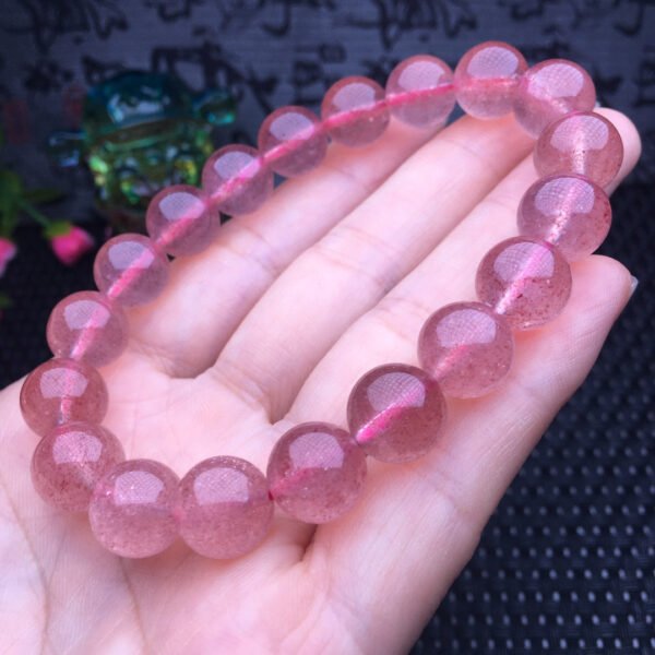Strawberry crystal single loop bracelet
