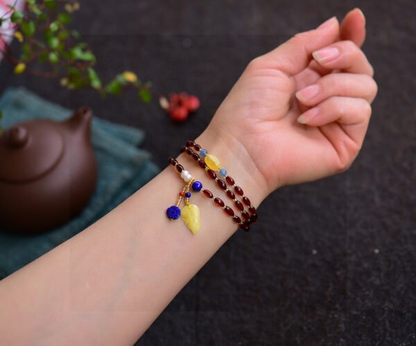 Natural Blood Pearl Rice Bead Bracelet, with a Blood Pearl size of approximately 4 * 6mm2410089634