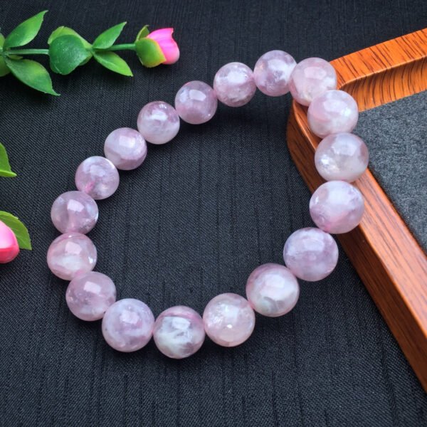 Powder lithium mica single loop bracelet 💕 Specification 10-12mm ✨2610215638