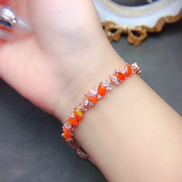 Natural Super Beautiful Fire Opal Bracelet, Main Stone 4 * 6mm2810325156