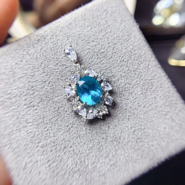 Natural apatite pendant, main stone 8 * 10mm0211290144