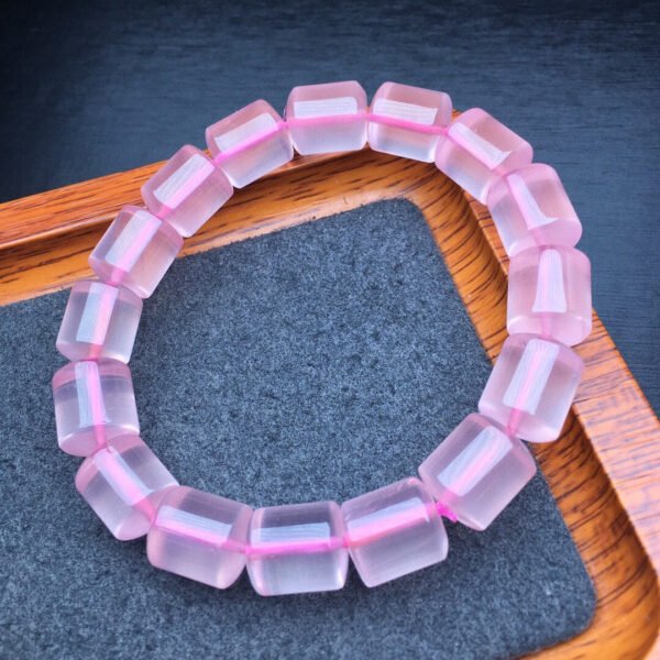 Pink crystal bucket bead bracelet 💕 Specification 10mm ✨0311038149