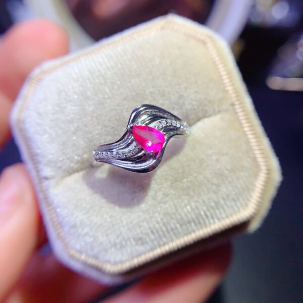 Natural powder topa ring, main stone size 4 * 6mm0311095146