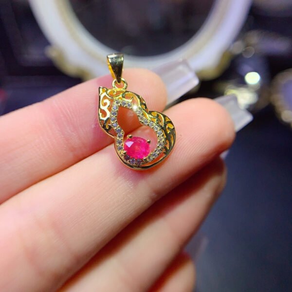 Pure Natural Burnless Papalacha Powder Blue Treasure Pendant, Size 4 * 5mm1117199854